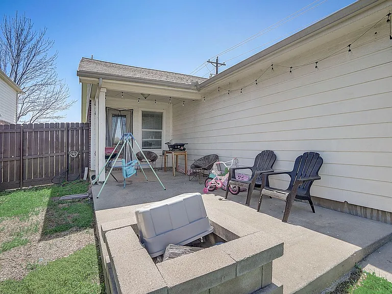 8801 Stewart St — Photo 23