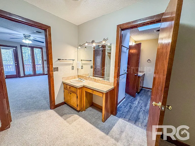 1228 Forest Acres Dr — Photo 32