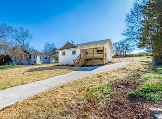 117 Chestnut St, Rossville, GA 30741