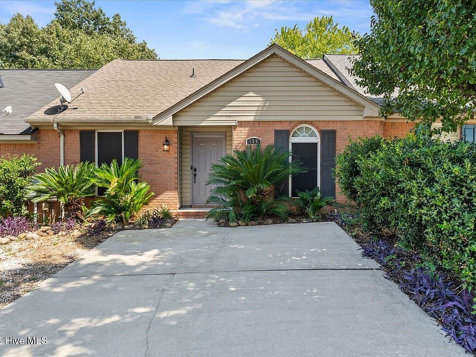 1st image of 104 Harvestwood Drive