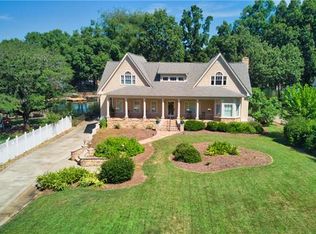 21524 Delftmere Dr, Cornelius, NC 28031