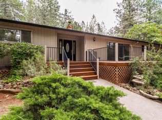 15581 Robert Ct, Grass Valley, CA 95949