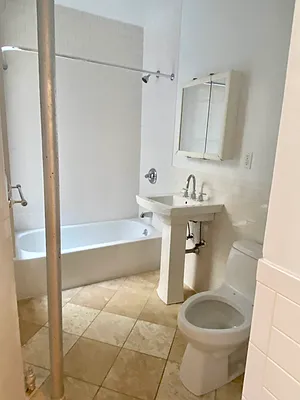 Rented by Corcoran | media 27