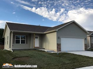2046 W Kostal Ct, Lincoln, NE 68522