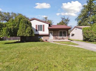 21799 Oakwood Ave, Eastpointe, MI 48021