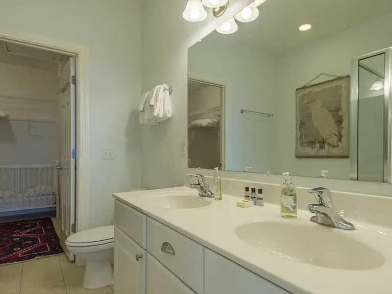 204 Michigan Ave #11 — Photo 3