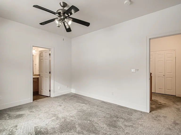 799 Martin Dr — Photo 22