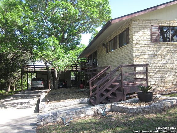 4th image of 634 Village Shore Dr
