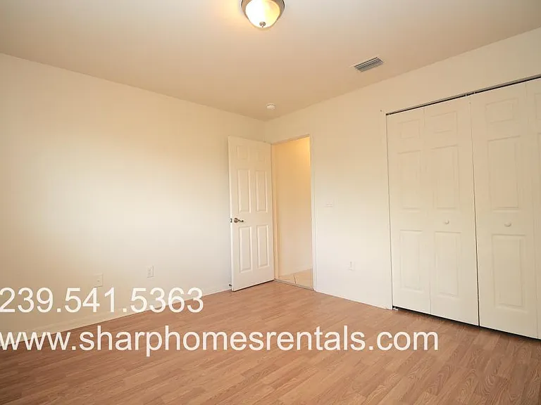 1816 SW 38th Ter — Photo 20