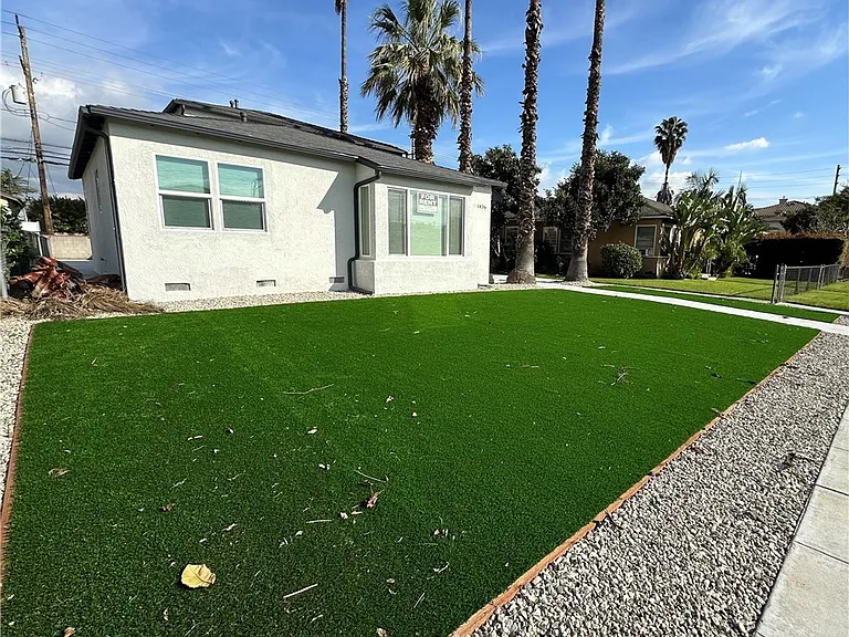 1436 N Hollywood Way #A — Photo 12