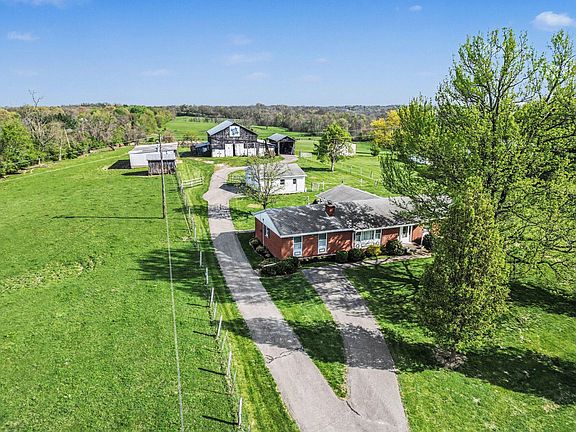 3rd image of 3656 Feeley Rd