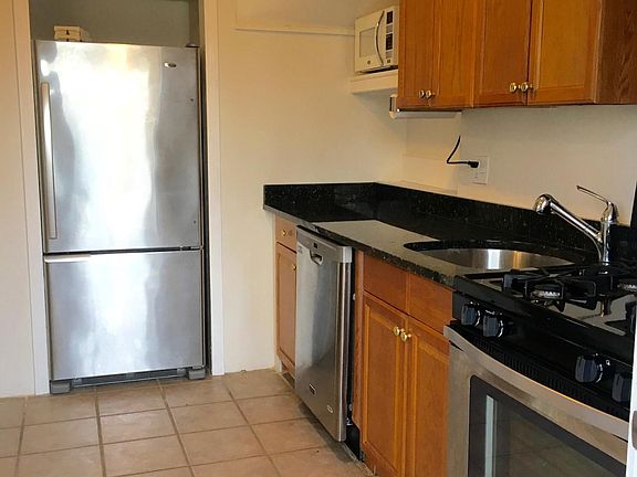 Updated stainless steel appliances, dishwasher and granite c