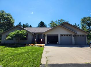 2110 E Lincoln St, East Tawas, MI 48730
