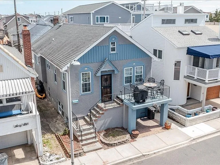 34 Connecticut Ave — Photo 3
