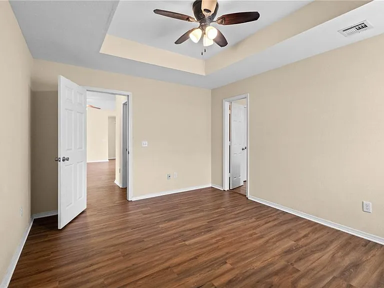 730 Patty Ln — Photo 4
