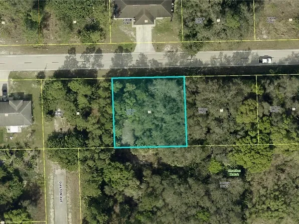 1702 E 12th St, Lehigh Acres, FL 33972