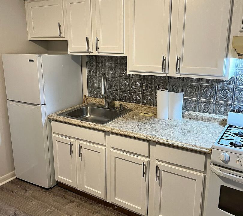1st image of 7312 Rockwell Ave #5