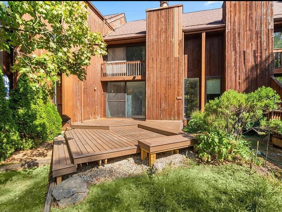 1st image of 4999 Chuckleberry Ln #6