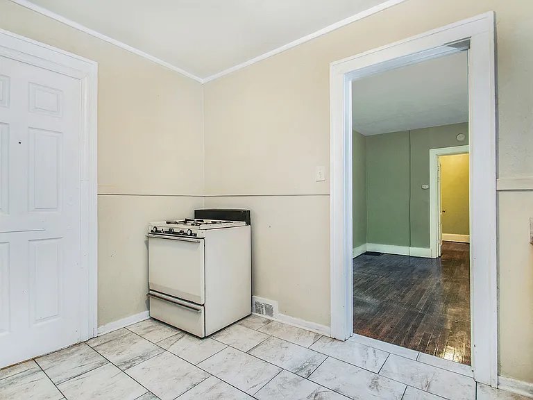 816 Wealthy St SE #2 — Photo 6
