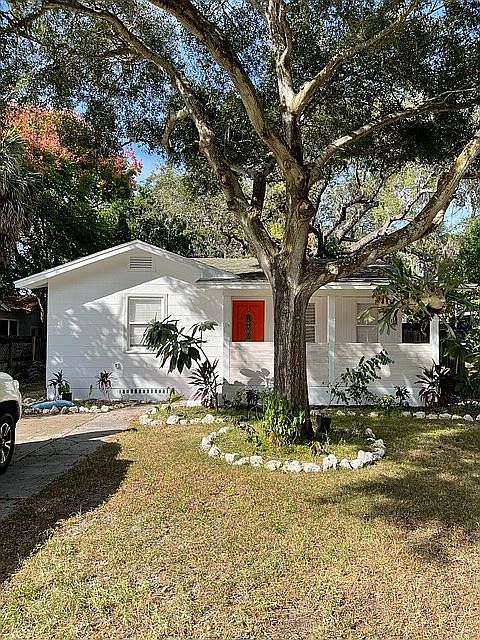 1st image of 1142 Sedeeva St