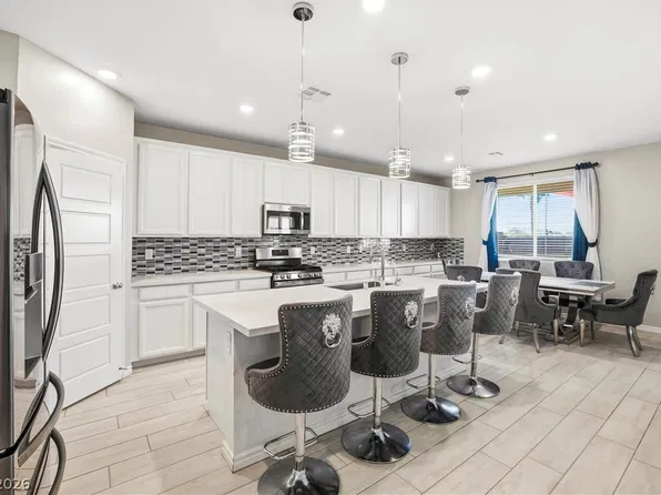 2905 Gaffer Film St, Las Vegas, NV 89156