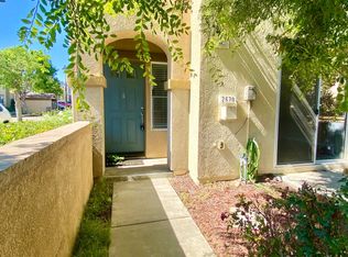 2670 Night Jasmine Dr, Simi Valley, CA 93065