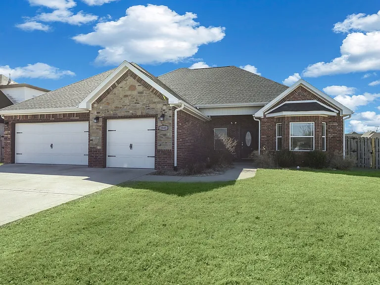 2505 SW Worthington Ave — Photo 6