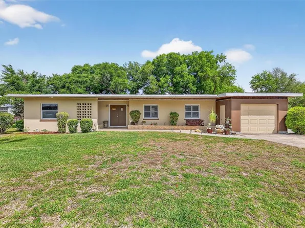 17923 Florida St, Umatilla, FL 32784