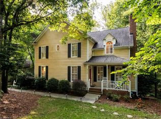 4720 Jamesford Dr, Jamestown, NC 27282