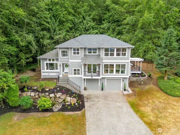 1557 SW 12th Court, North Bend, WA 98045