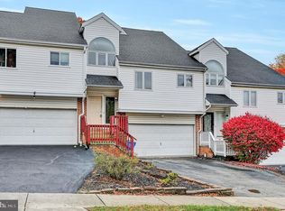 220 Greenleaf Rd, York, PA 17406