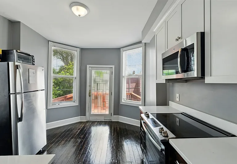 2323 N Calvert St — Photo 5