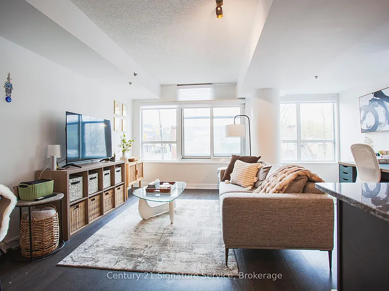 11 Superior Ave #101 — Photo 4