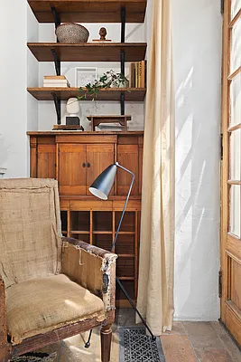 Sold by Compass | media 27