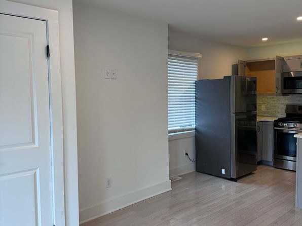 95 Troup St #10