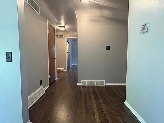 2nd image of 3441 E Maple Ave