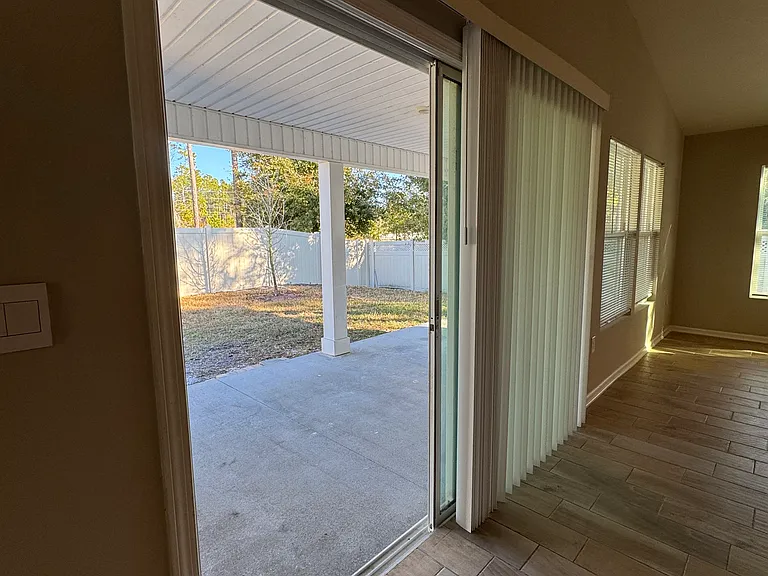 83408 Barkestone Ln #83408 — Photo 12
