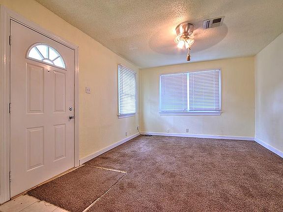 4th image of 1313 Moisant St
