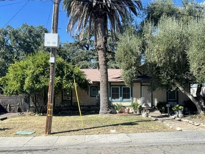 561 E D Street, Dixon, CA, 95620