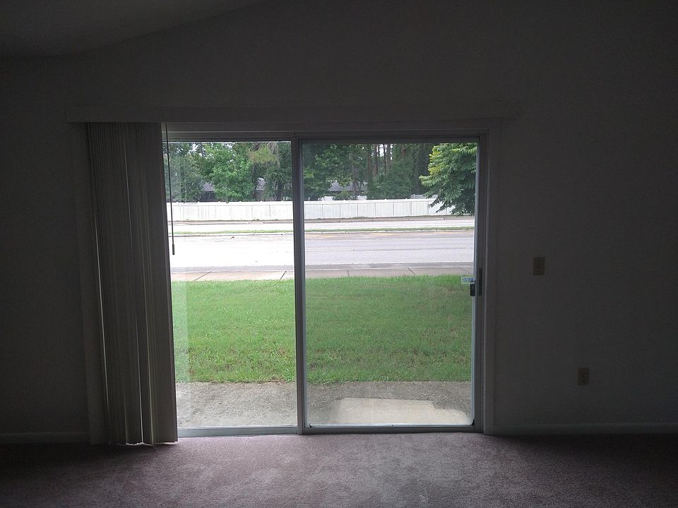 2nd image of 1 Braddock Ln #Ab