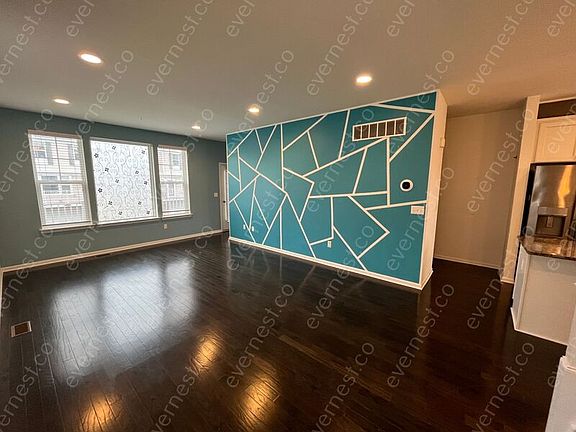 3rd image of 4651 Bradley Cir