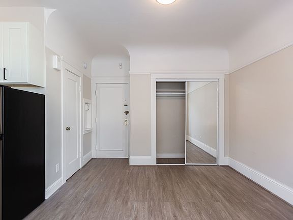 5th image of 9 Dolores St #5
