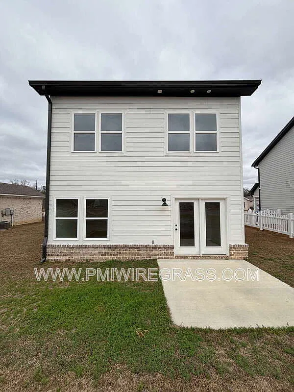 3 bed, 2.5 bath, 1464 sqft, $1,780 — Photo 3