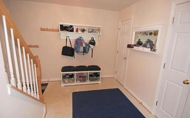 Basement landing area