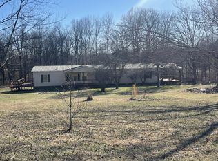 1675 Rabe Coats Rd, Westmoreland, TN 37186
