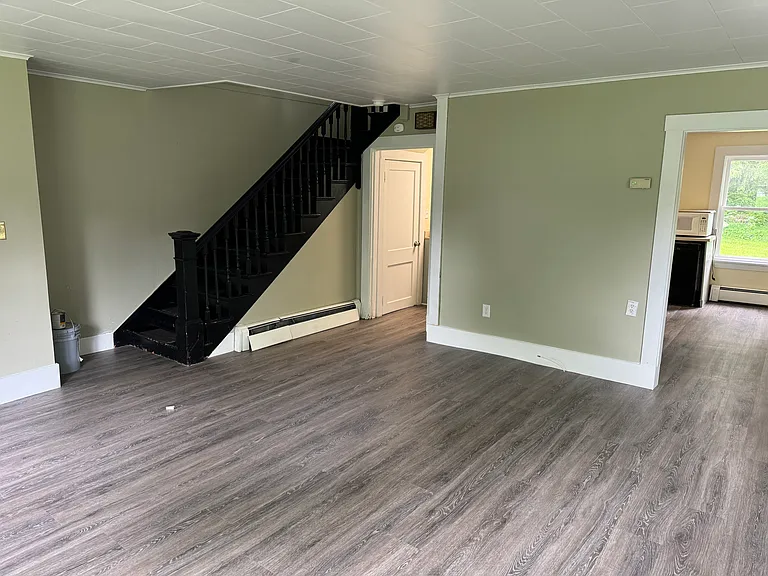 35 Dyer St — Photo 7