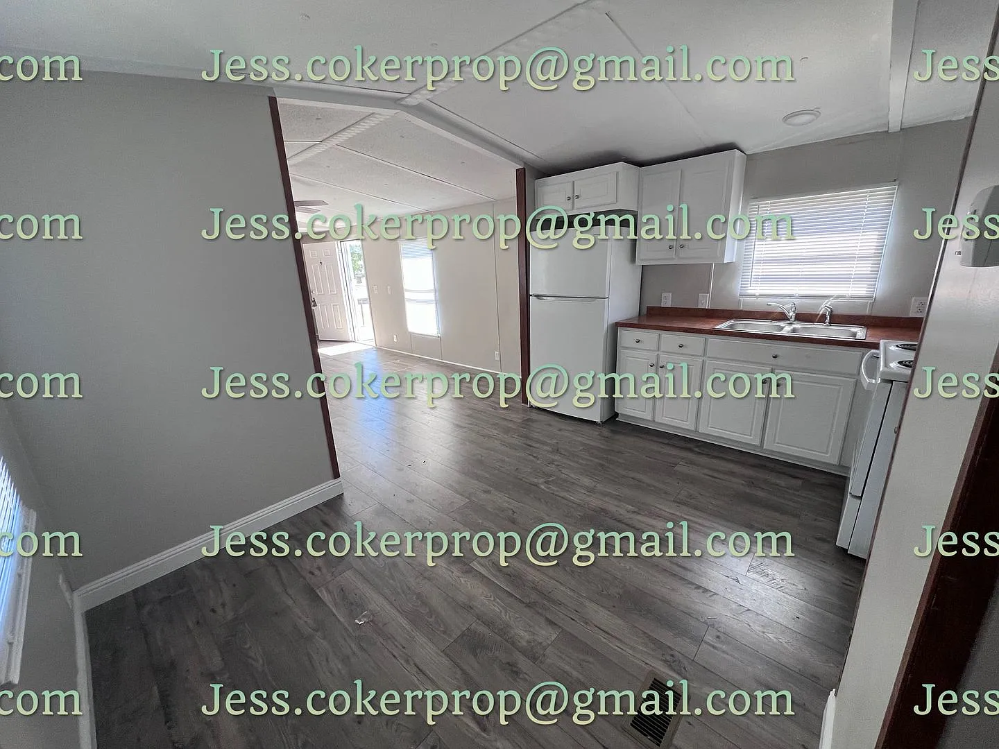 3 Bedroom 2 Bathroom — Photo 4