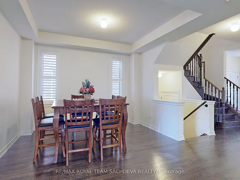 95 Fred Jackman Ave — Photo 8