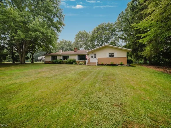 5824 Hartneck Rd, Valley City, OH 44280