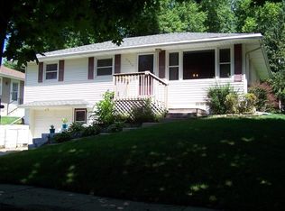 2217 18 1/2 St NW, Rochester, MN 55901